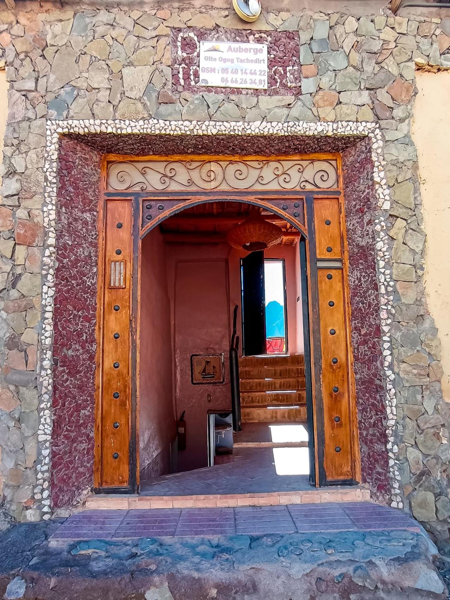 Gite Ogog Tacheddirt Bagian luar foto